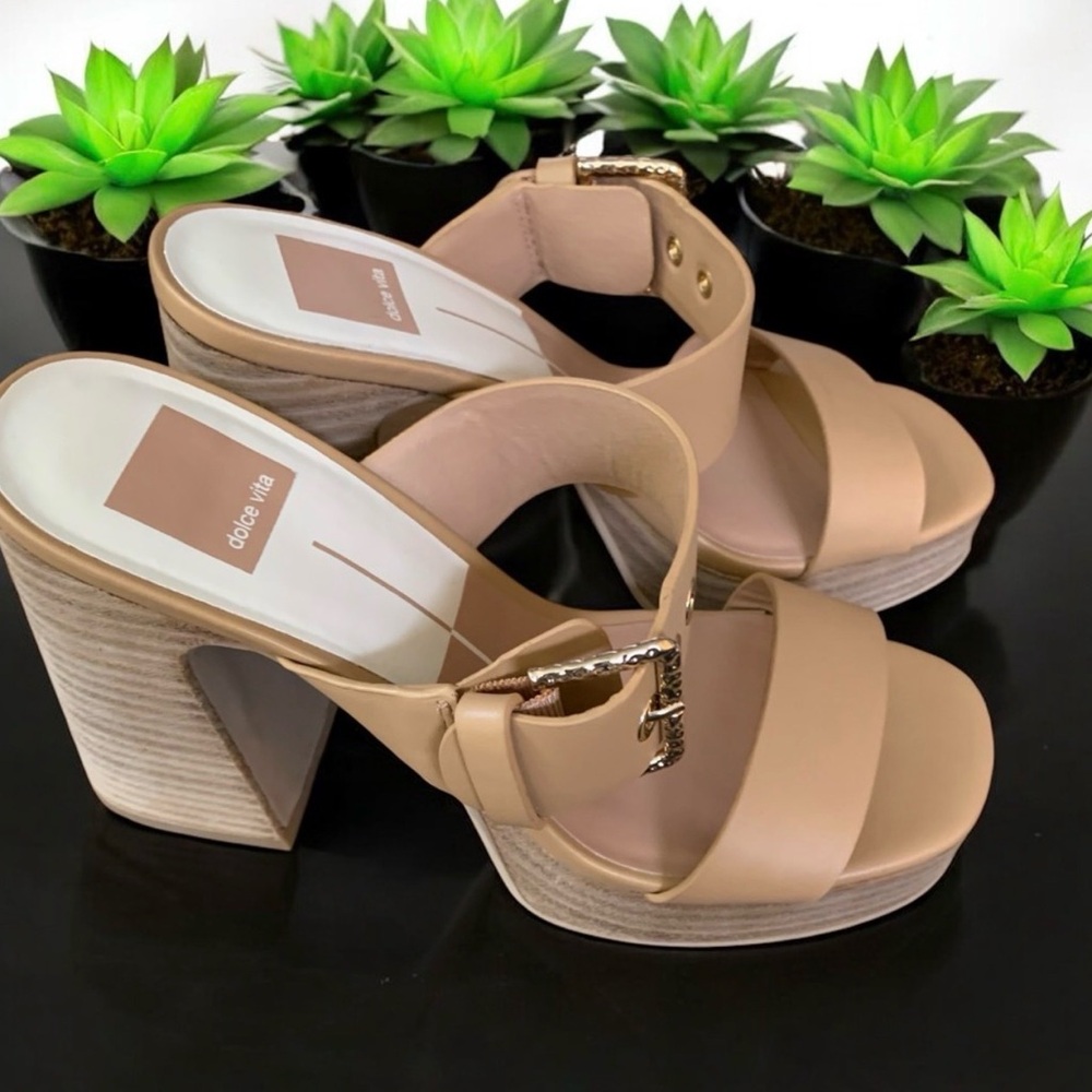 Dolce Vita Platform Block Heels Buckle Detail Beige Slides Size 8